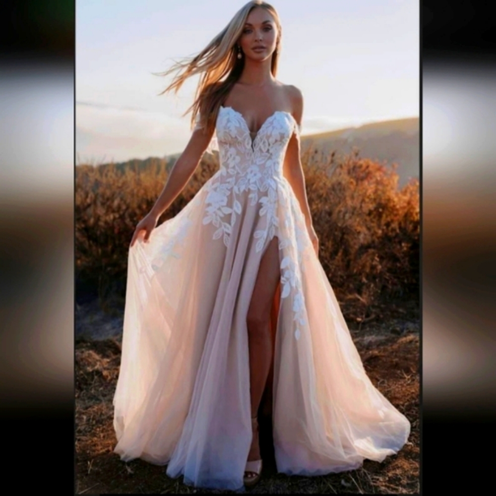 COUTURE BOUTIQUE WEDDING GOWN